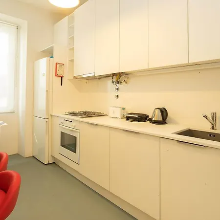 Casa De Bairro Alto Lägenhet